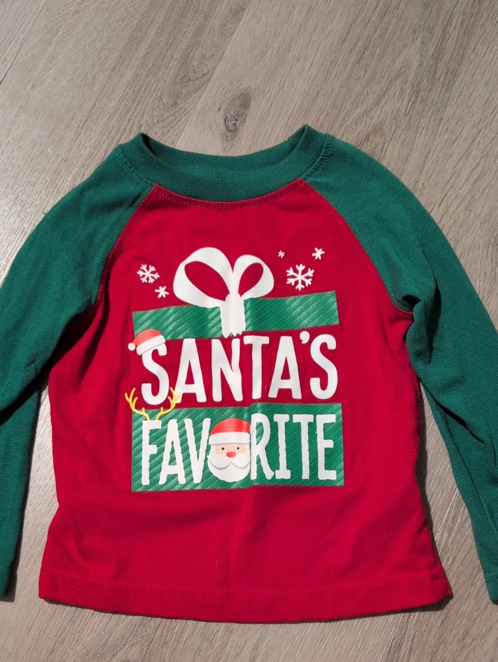 Holiday Time Red & Green 'Santa's Favorite' Raglan Tee